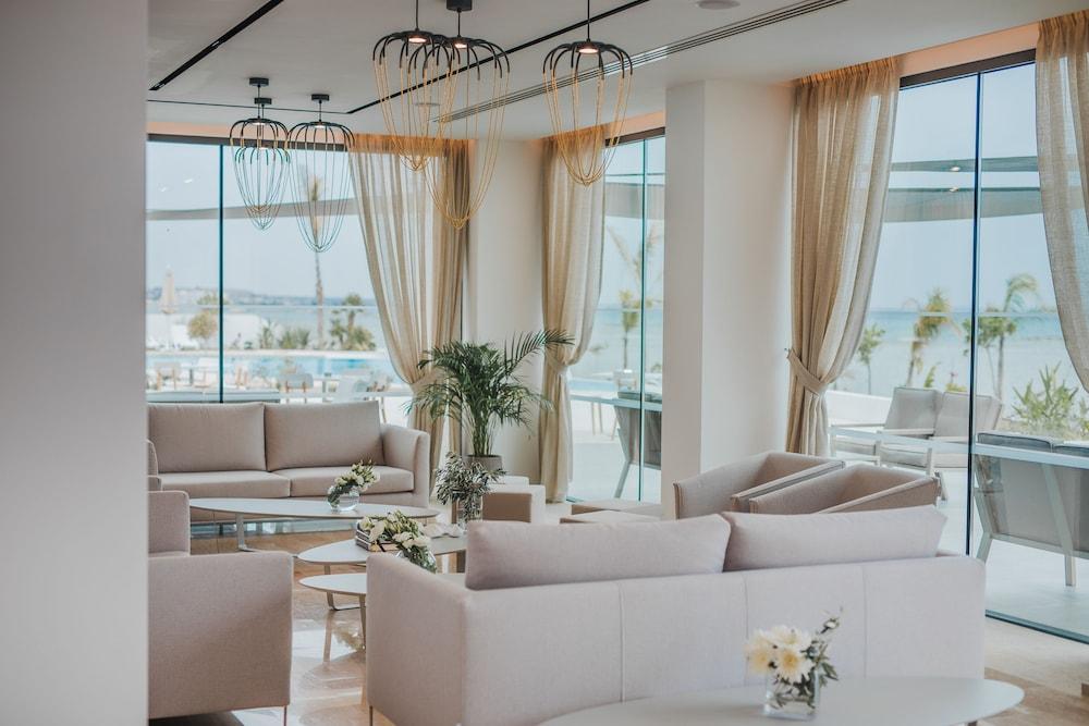 Lebay 3* Larnaka